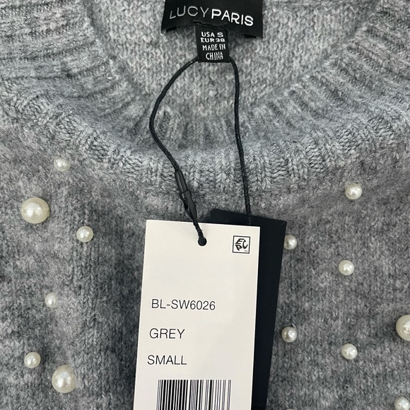 Lucy Paris Grey Sweater with Pearl Beads NWT Small - Picture 4 of 4